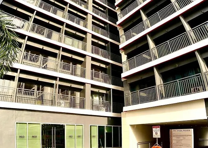 High Rise With Balcony, Pool, Grand Lobby, And Sky Garden 22f Apartment Manila