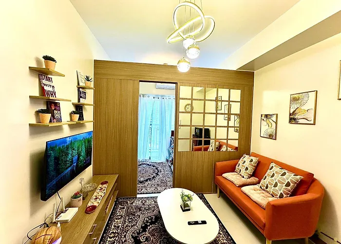 Apartment High Rise With Balcony, Pool, Grand Lobby, And Sky Garden 22f